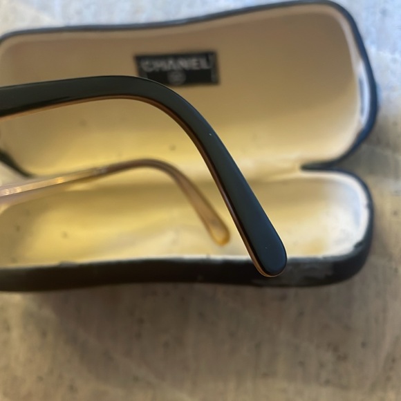 Chanel Eyeglasses 3078 with Chanel Hardshell Case - Picture 7 of 7